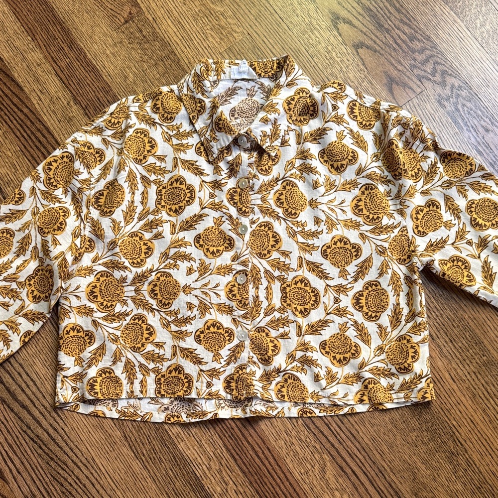 Vintage Y2K Nicole Miller Gold Mustard and Cream Floral Shirt